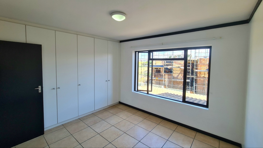 2 Bedroom Property for Sale in Bowtie Western Cape